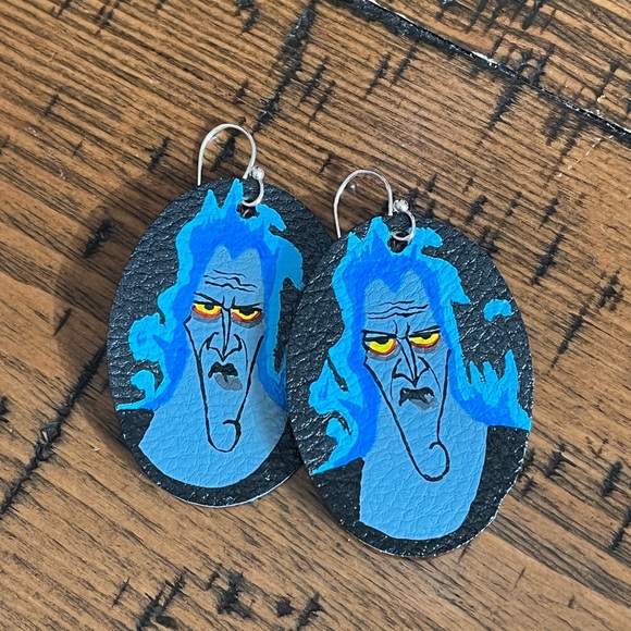 HAND PAINTED Unique Cartoon earrings!! - Picture 1 of 6